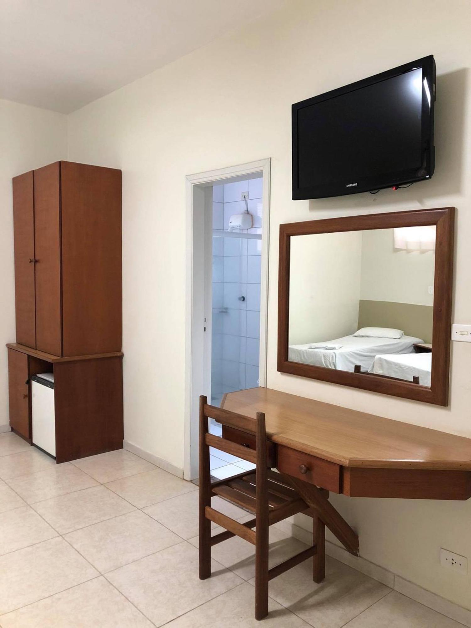 Regio Plaza Hotel Ourinhos Exterior photo